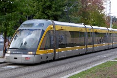 Metro do Porto Bombardier Flexity-Outlook tram (Line D) at IPO, Rua Dr. António Bernardino de Almeida, 12. October 2016