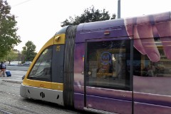 Metro do Porto Bombardier Flexity-Outlook tram (Line D) at IPO, Rua Dr. António Bernardino de Almeida, 14. October 2016
