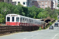 Boston, Longfellow Bridge (leaving tunnel/Kendall Square T-station Cambridge), 27. June 2012