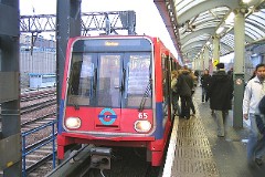London, Tower Gateway, Docklands Light Railway, 4. January 2008