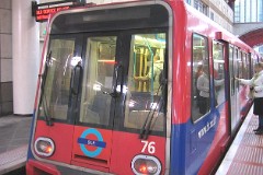 London, Canary Wharf, Docklands Light Railway, 4. January 2008