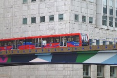DLR (Docklands Light Railway), London, Heron Quays, 11. October 2013