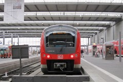 DB 440 547-8, München Hauptbahnhof, 30. July 2011