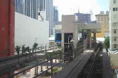 Miami Metromover First Street Station, 27. August 2007