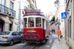 Lisbon, Rua do Poço dos Negros, 28. April 2016