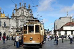 Porto, Praça de Parada Leitão, in the background Igreja do Carmo. 15. October 2016
