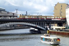 Berlin, Bahnhof Friedrichstraße, 2. April. 2015