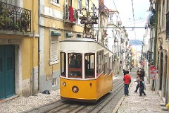 Elevador da Bica, Lisbon, 4. December 2005