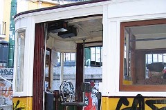 Elevador da Glória, Lisbon, 6. December 2005