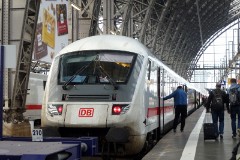 DB, Frankfurt am Main Hauptbahnhof, 2. April 2016