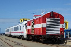 NEG Güterwagen und DBAG IC-Wagen, Dagebüll Mole, 1. September 2016