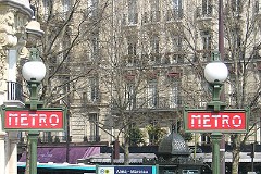 Paris, Alma-Marceau, 11. April 2006